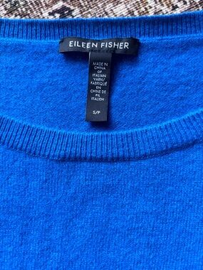 Eileen Fisher 100% Cashmere Sweater Blue Crewneck Knit Top Size Small